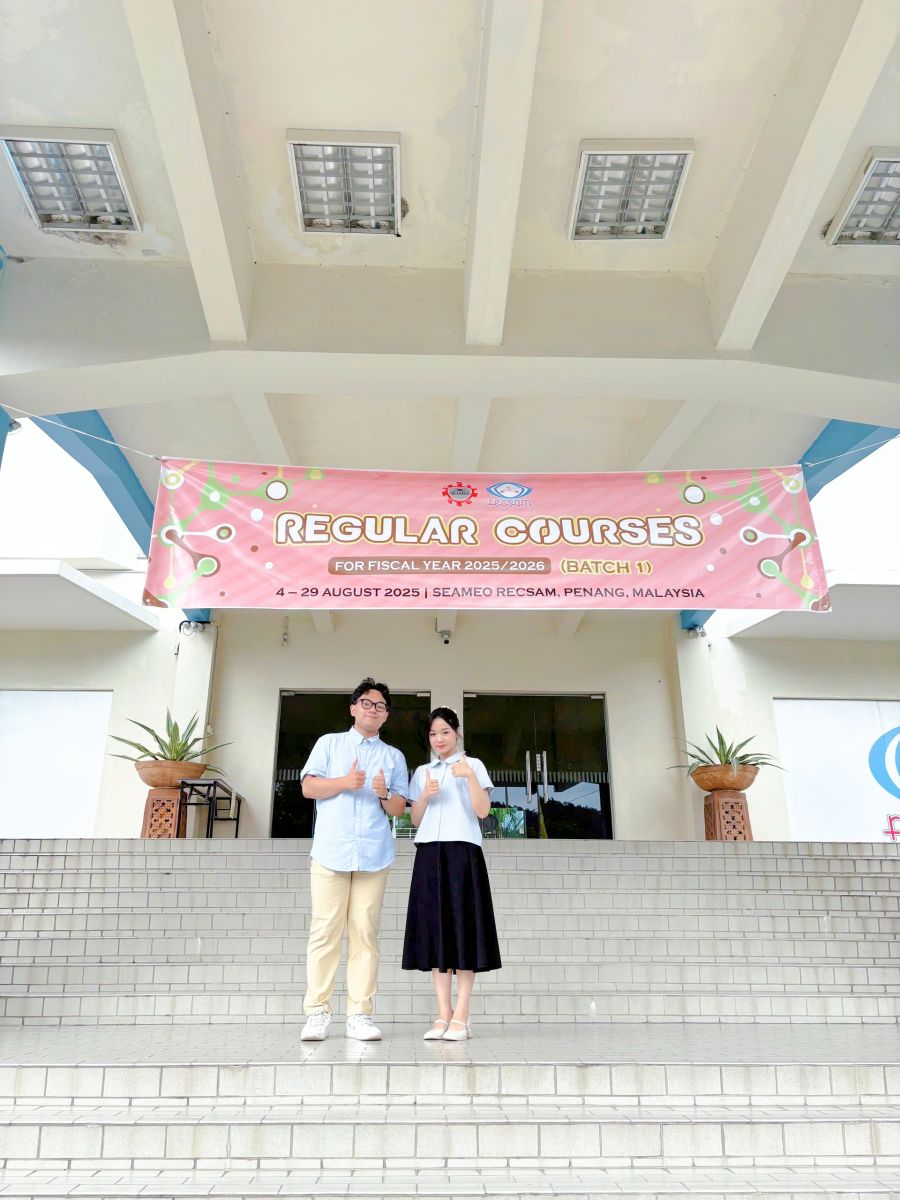 Hai thầy cô Trường THCS và THPT Tạ Quang Bửu tham gia khóa đào tạo AI quốc tế “Giới thiệu về Trí tuệ Nhân tạo trong Giáo dục: Empowering Educators for Future” do SEAMEO RECSAM tổ chức.
