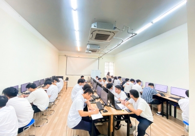 Điểm đặc biệt của hệ Toán - Tin: Thi thử TSA ngay từ lớp 10, 11