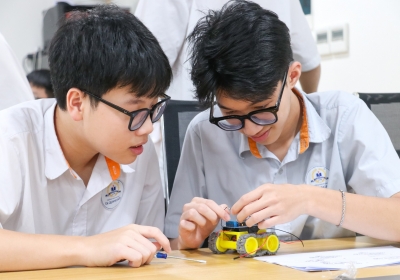 Dự án Liên môn Tin học – Công nghệ của hệ Toán - Tin tại Trường Cơ khí – Đại học Bách khoa Hà Nội