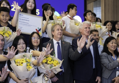 Học sinh Tạ Quang Bửu giành giải “The Most Creative Video” tại Your World 2024-2025