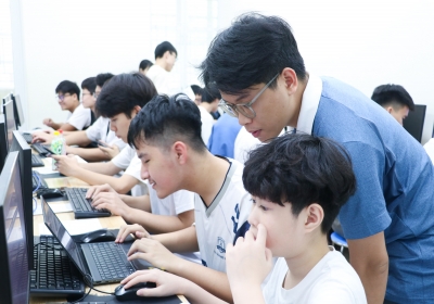 Workshop sáng tạo đậm chất công nghệ: Lập trình Game AI với Scratch & Python