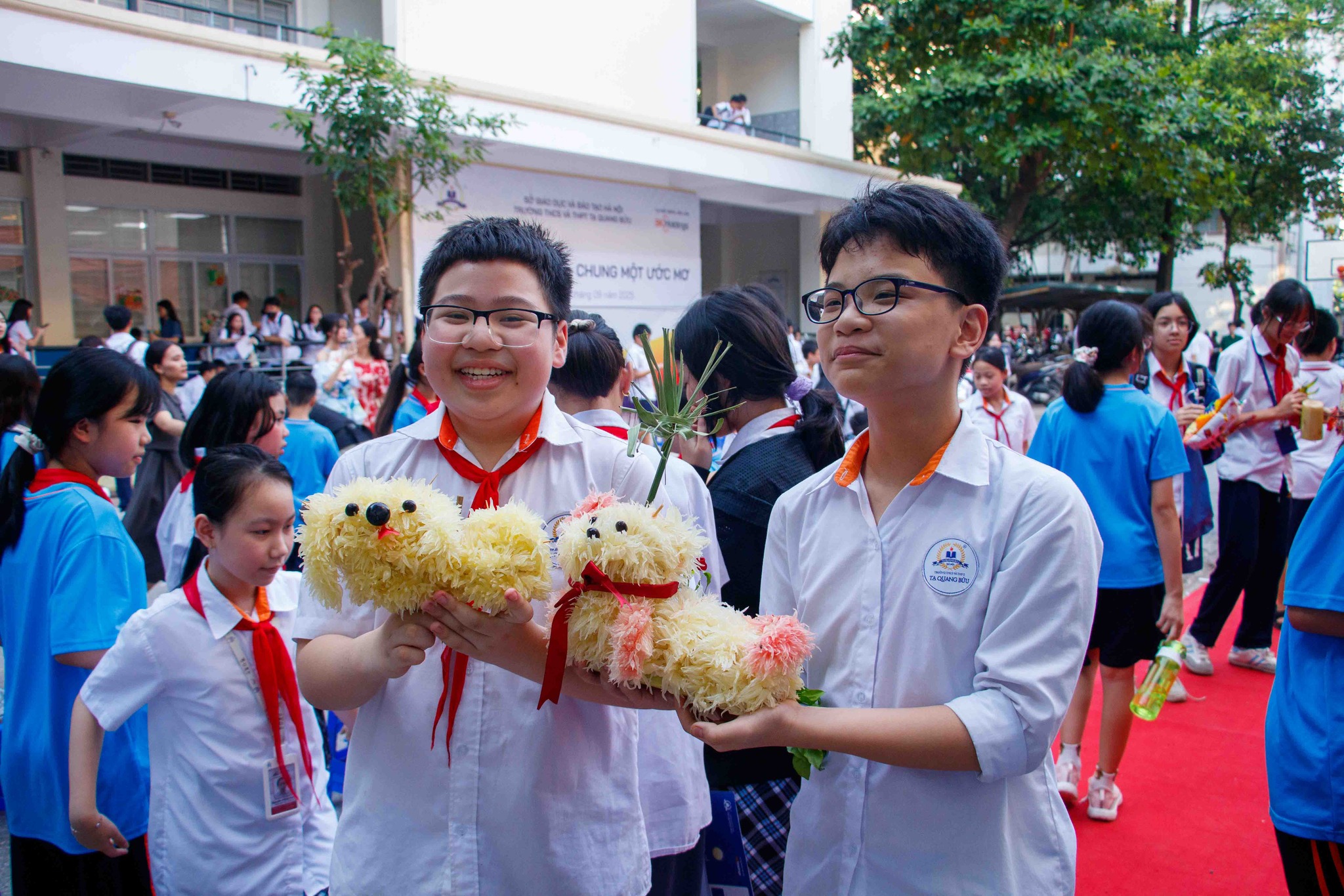 Lễ hội Trung Thu Tạ Quang Bửu diễn ra với nhiều hoạt động thú vị và bổ ích.