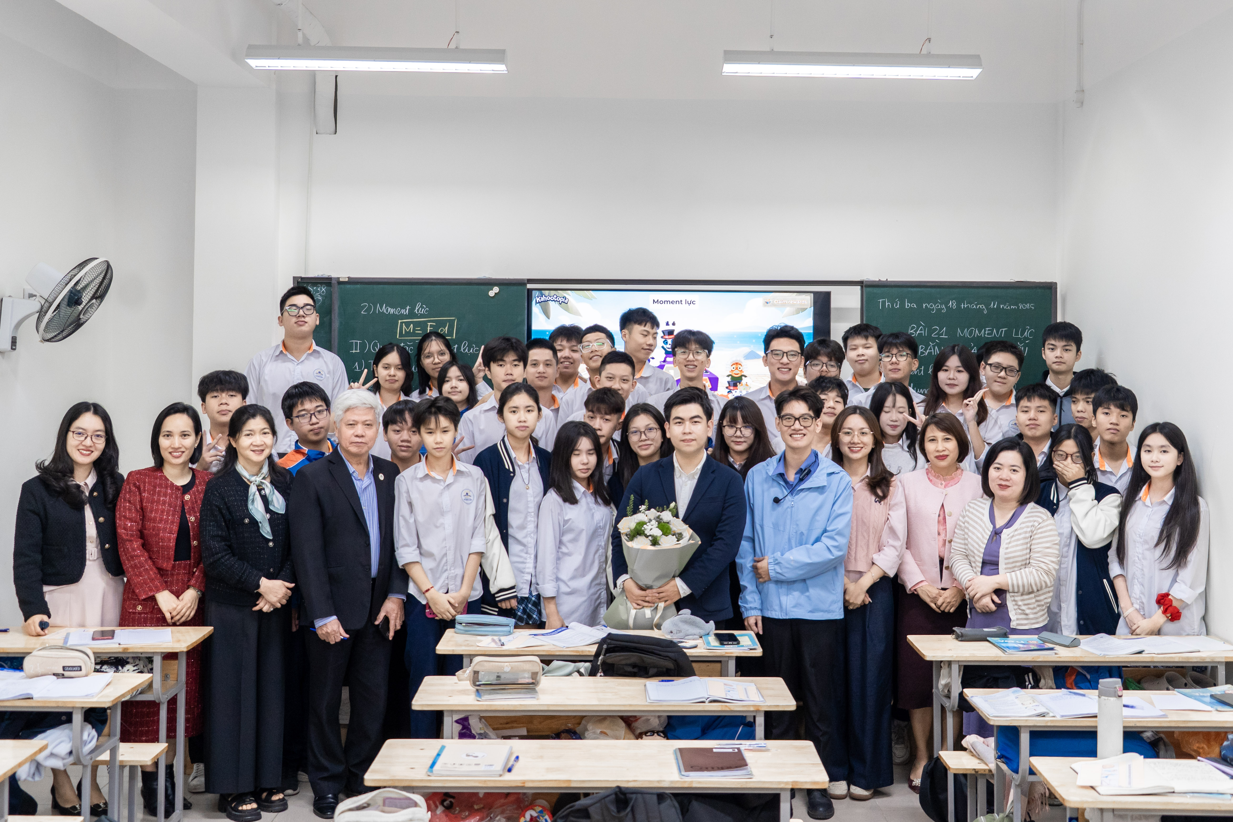 Tiết học được triển khai thành công, nhấn mạnh việc sử dụng các phương pháp dạy học áp dụng công nghệ.