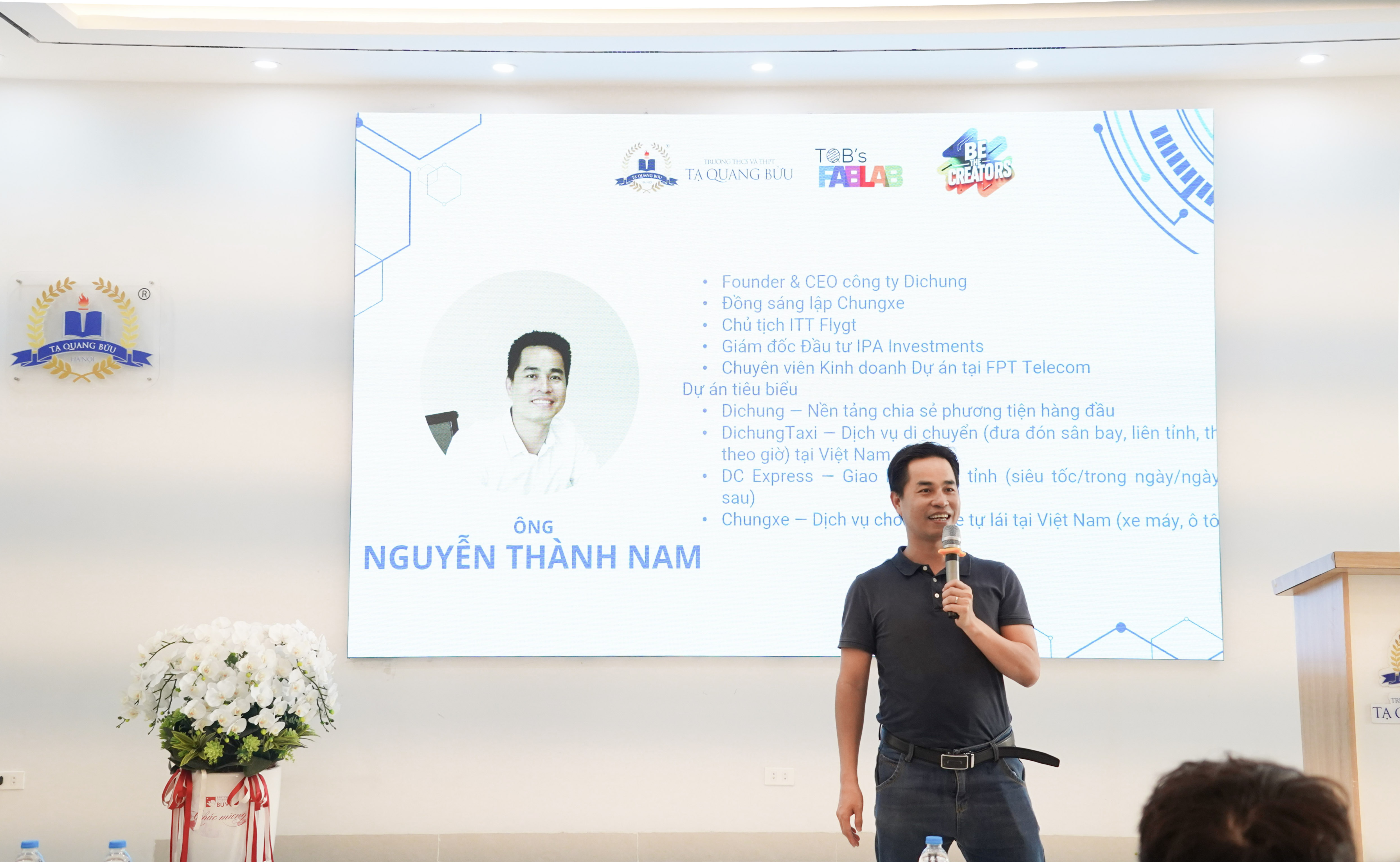 Ông Nguyễn Thành Nam - Founder & CEO Dichung, đồng sáng lập Chungxe, Chủ tịch ITT Flygt đồng thời là phụ huynh học sinh lớp 12T1, bày tỏ sự ấn tượng khi thấy học sinh được tiếp cận với tư duy khởi nghiệp và đổi mới sáng tạo từ sớm.