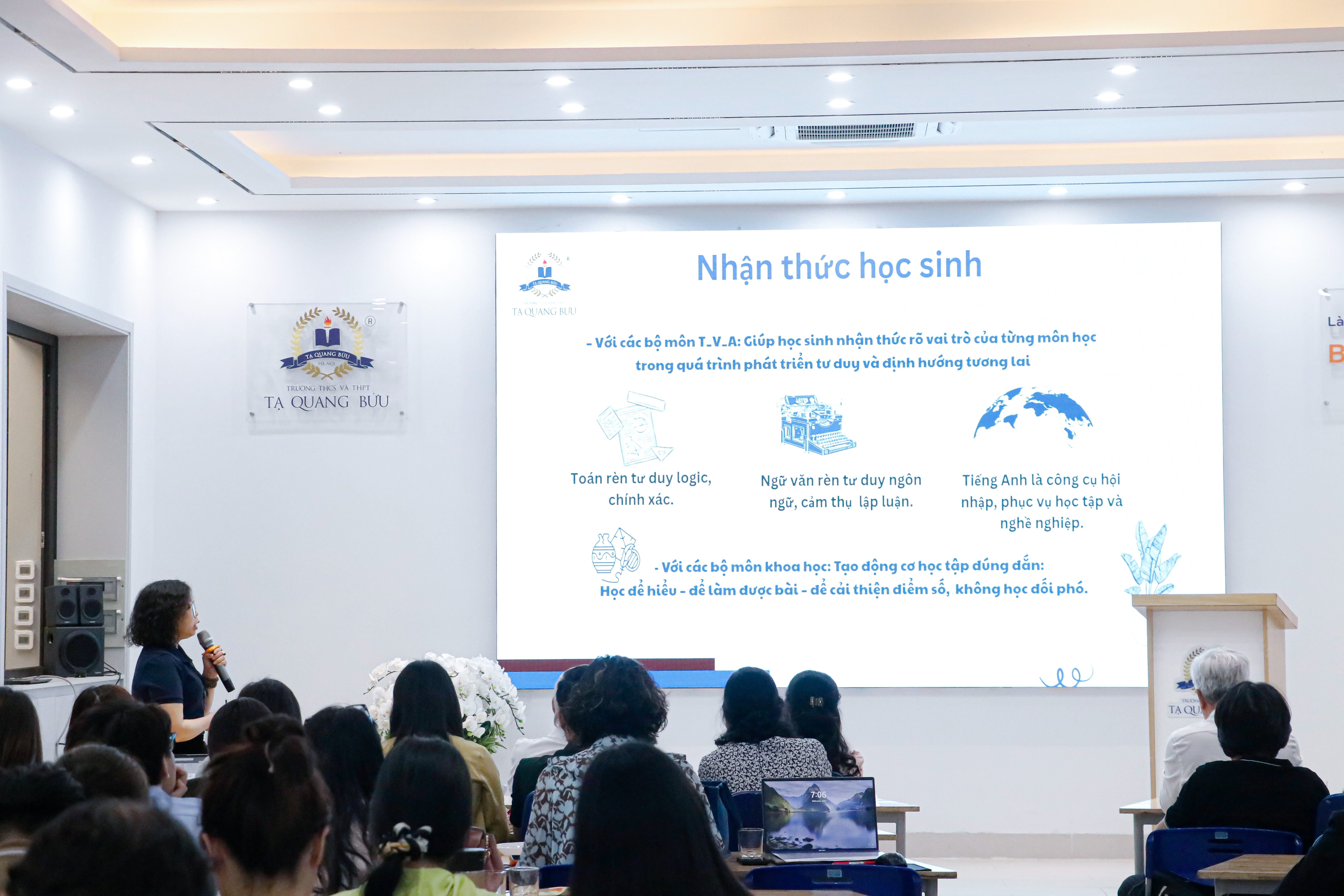 Cô Lê Thị Hải Anh - Giáo viên chủ nhiệm lớp 11D2 chia sẻ một vài giải pháp cải thiện điểm số cho học sinh.