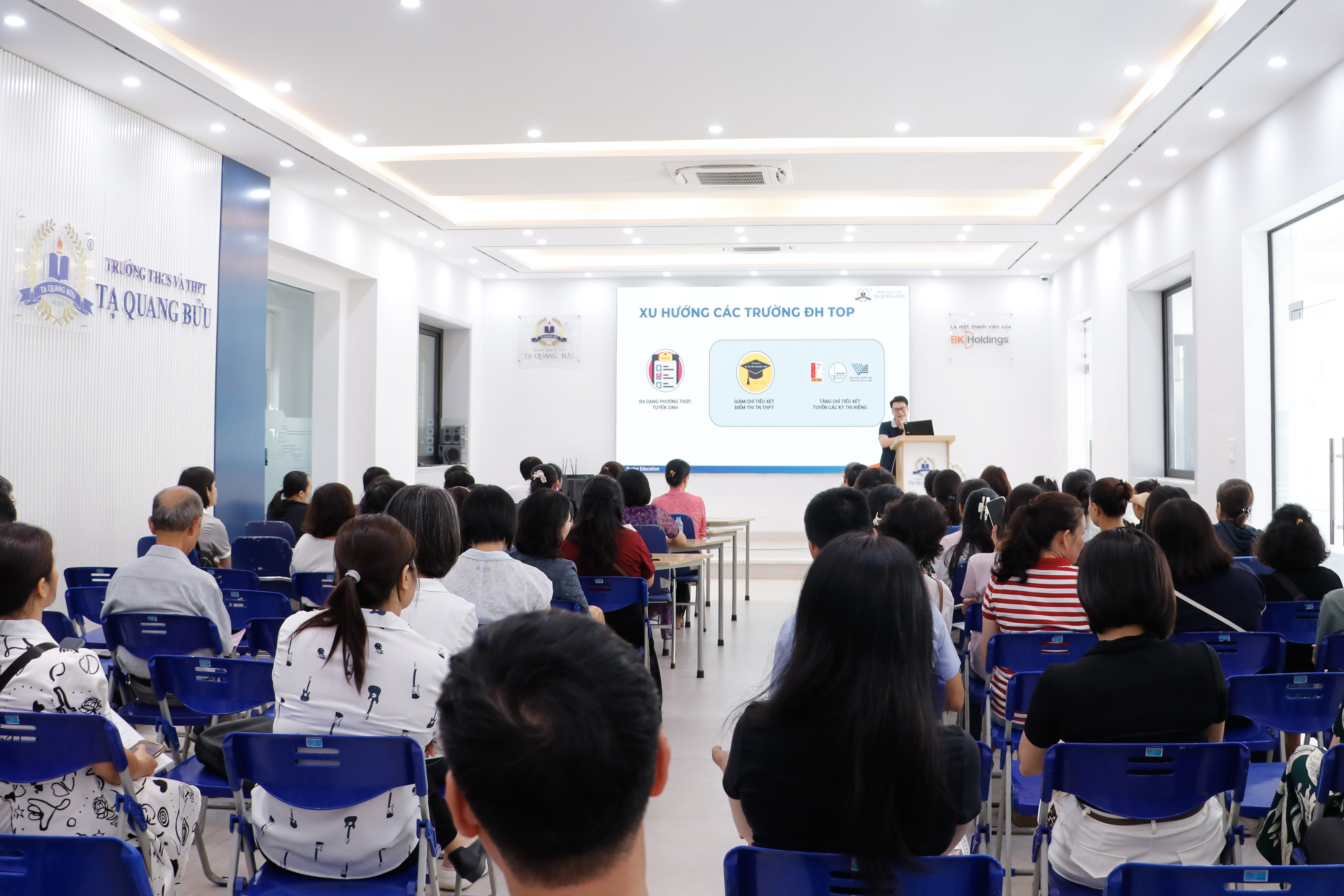 Hội thảo dành cho phụ huynh diễn ra ngày 23/05/2026.